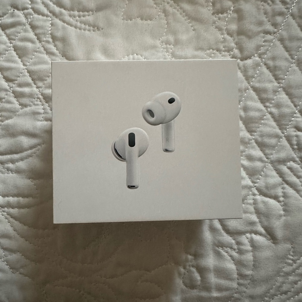 Wireless Earbuds with Charging Case - White